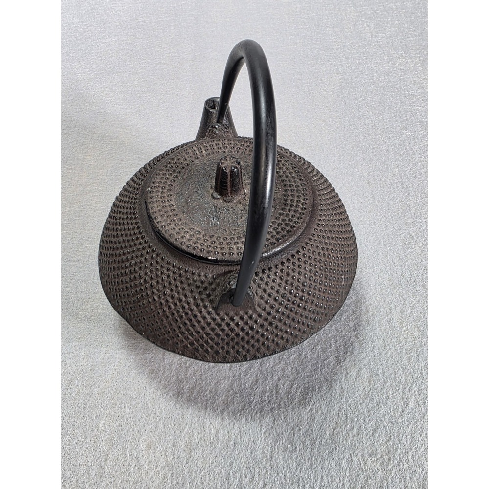 Japan Cast Iron Tea Kettle - Picture 10 of 12